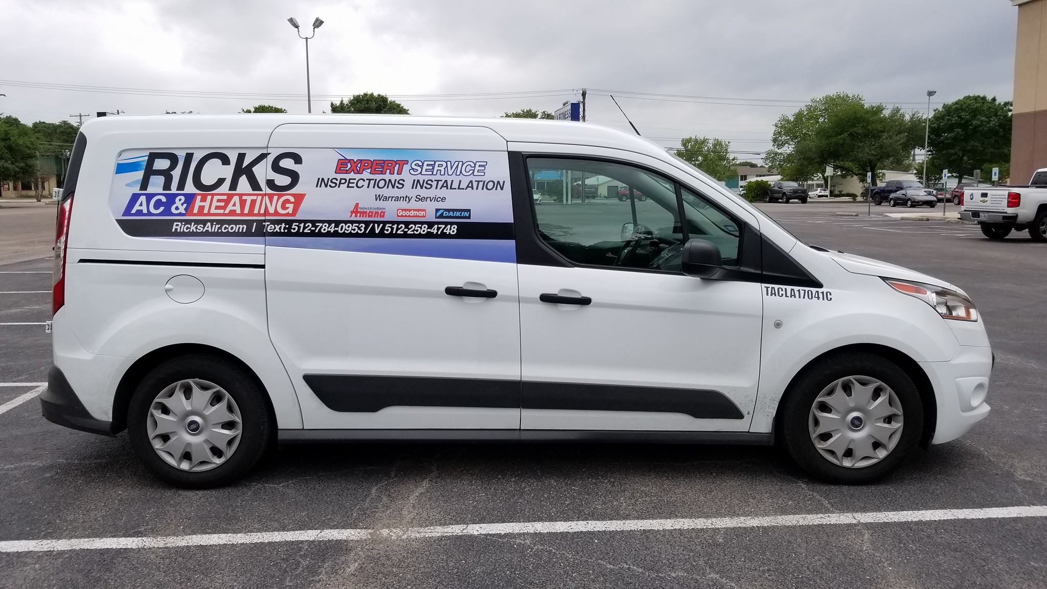 31693054_10156546177484301_2221107092624769024_n